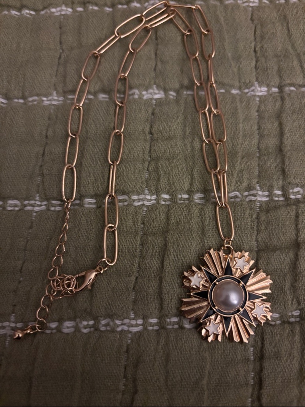 Gold Starburst Pendant Necklace with Faux Pearl